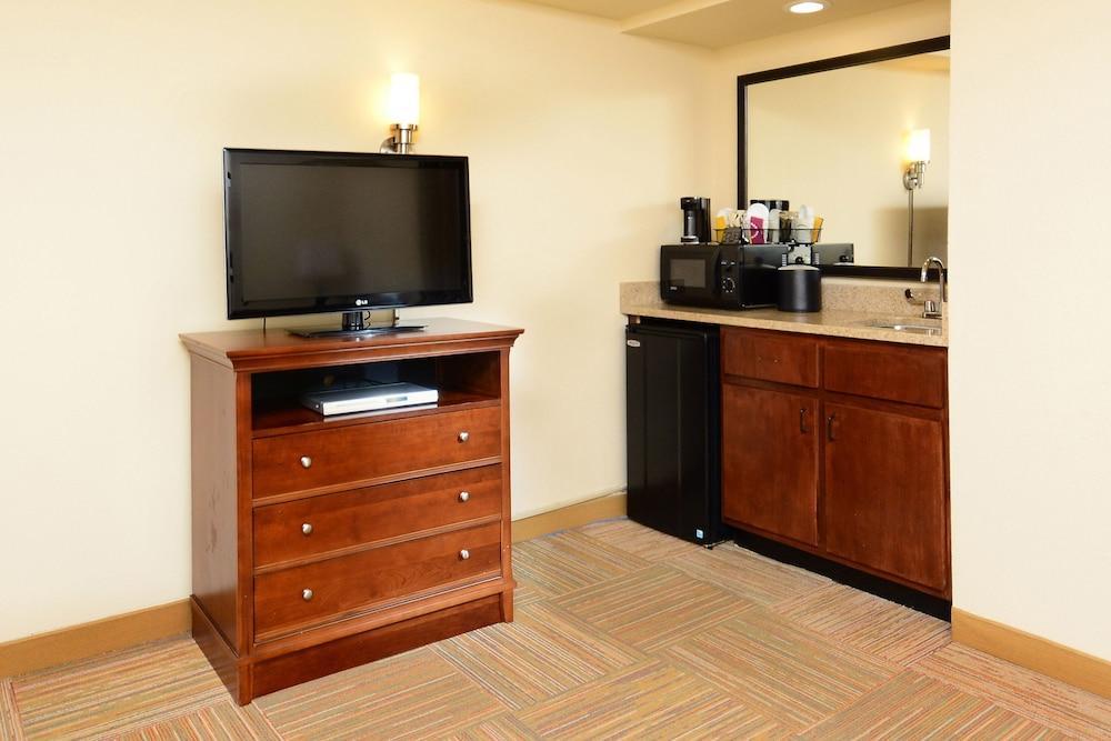 Hampton Inn Raleigh Capital Blvd North Eksteriør bilde