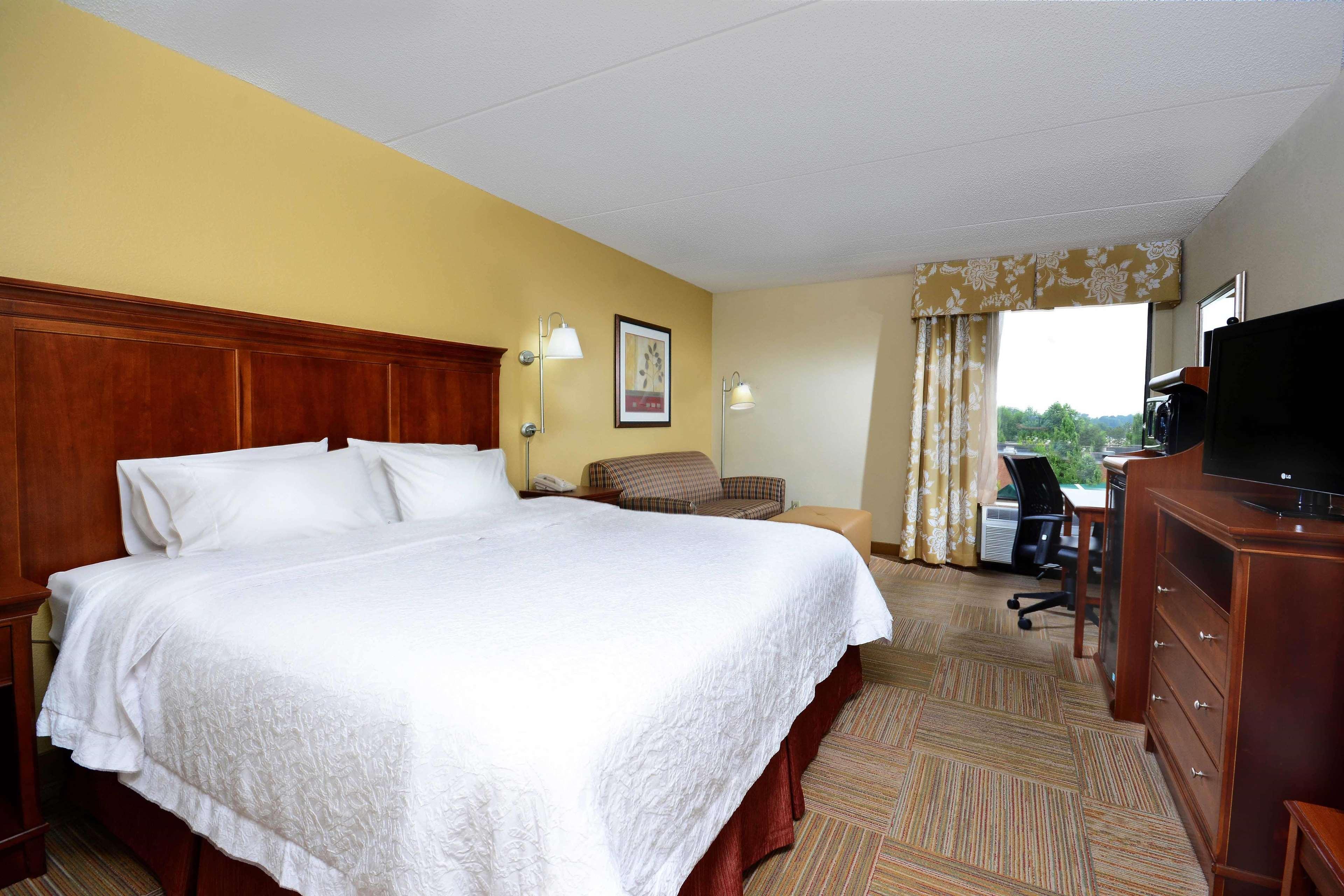 Hampton Inn Raleigh Capital Blvd North Eksteriør bilde