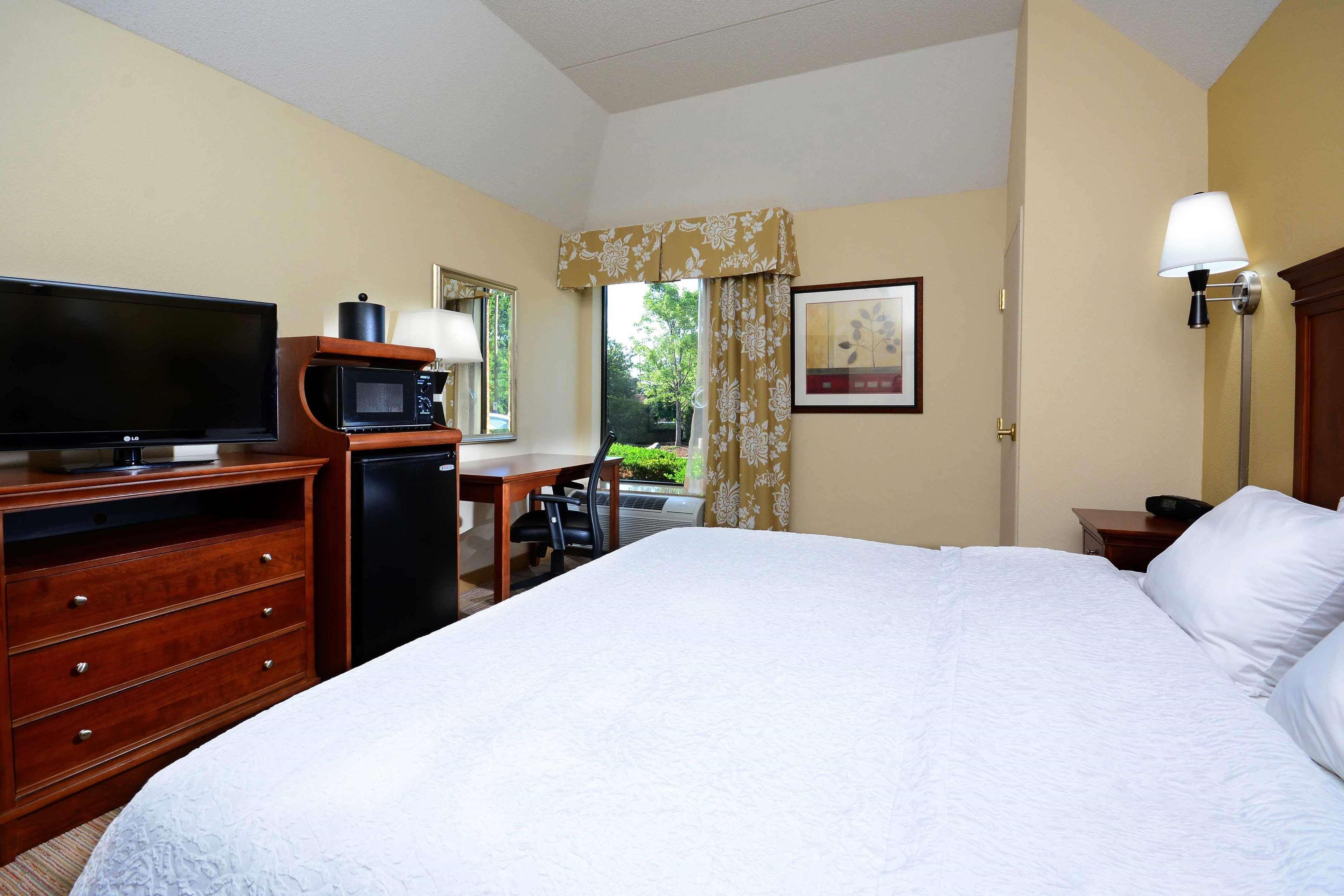 Hampton Inn Raleigh Capital Blvd North Eksteriør bilde