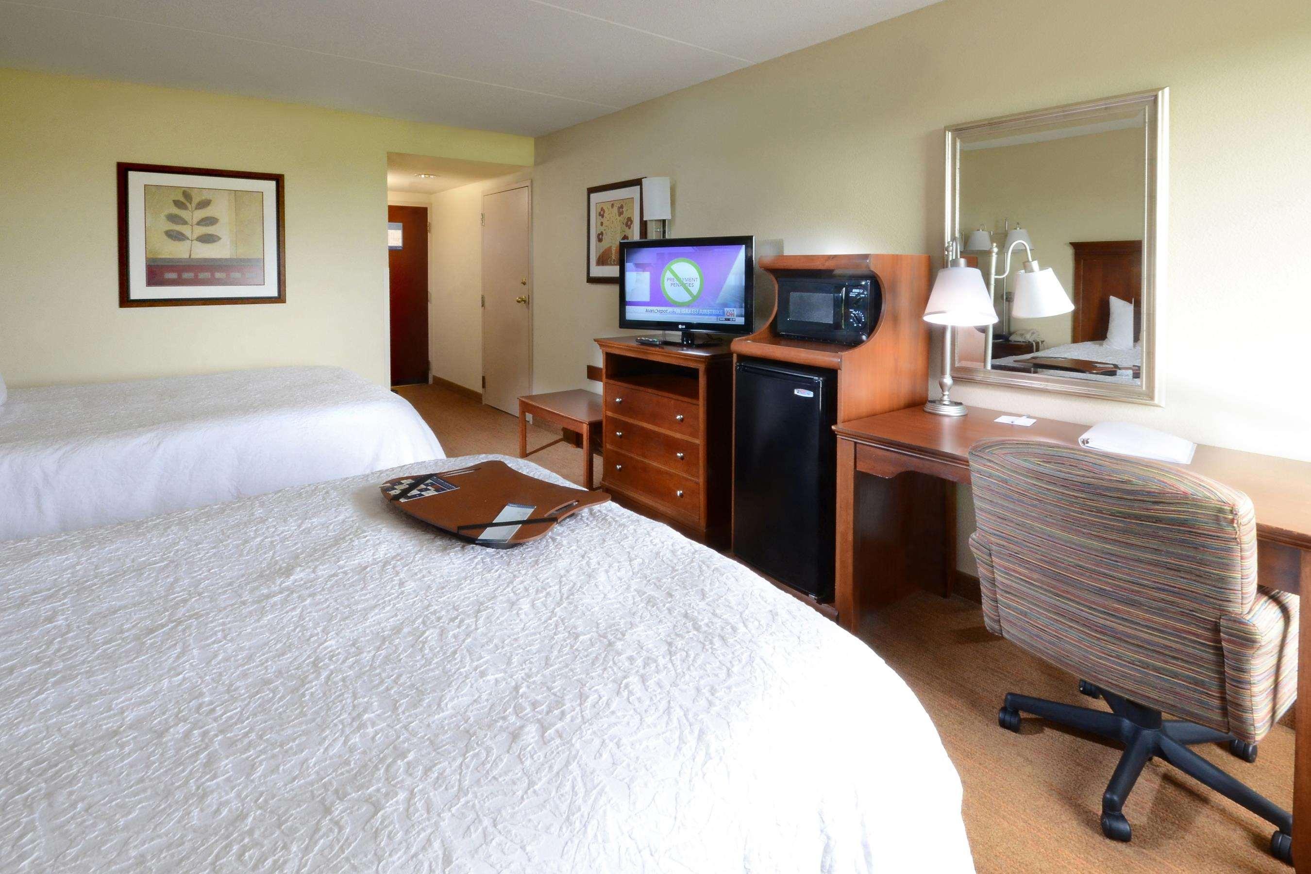 Hampton Inn Raleigh Capital Blvd North Eksteriør bilde