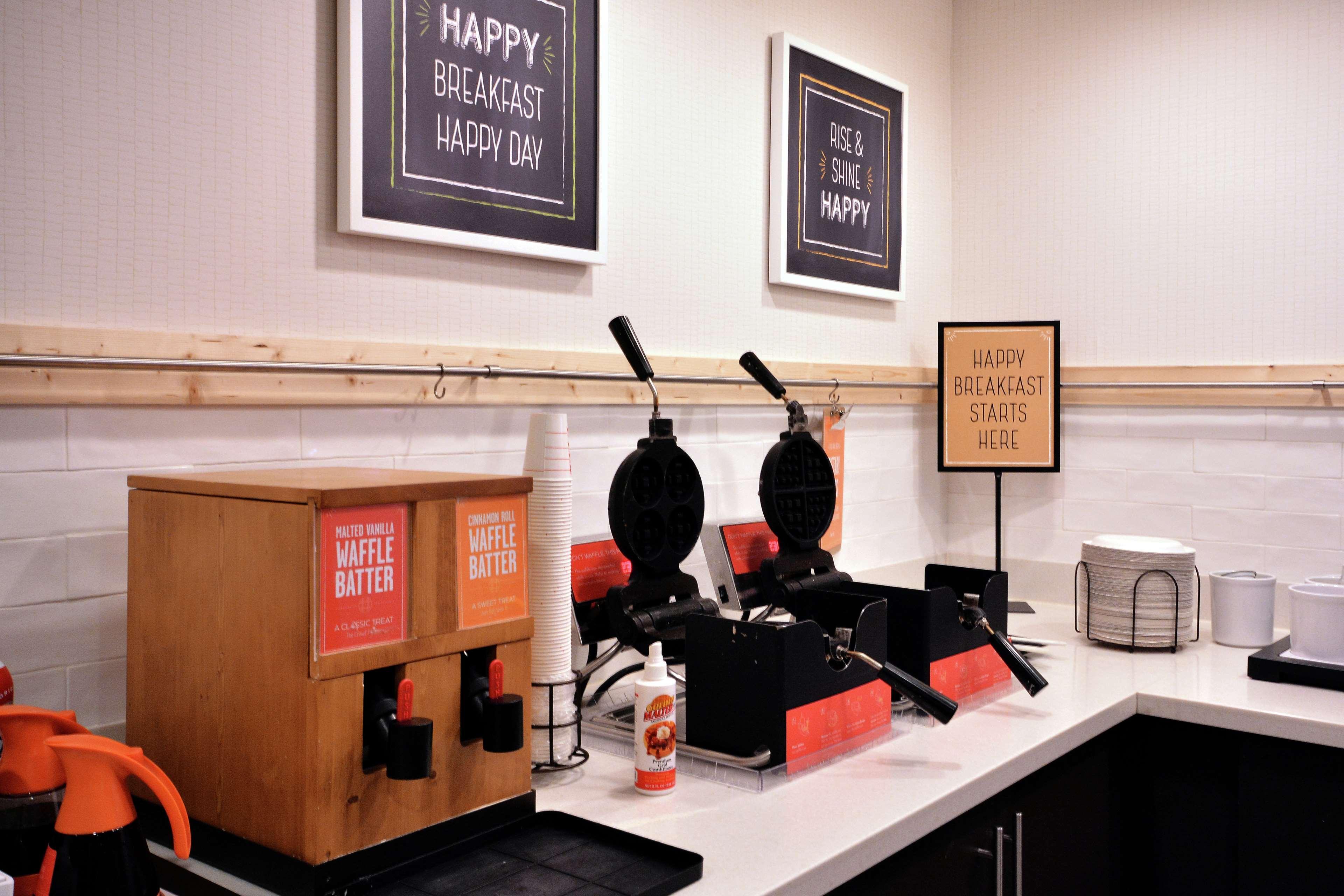 Hampton Inn Raleigh Capital Blvd North Eksteriør bilde