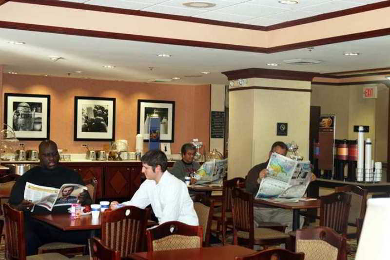 Hampton Inn Raleigh Capital Blvd North Restaurant bilde